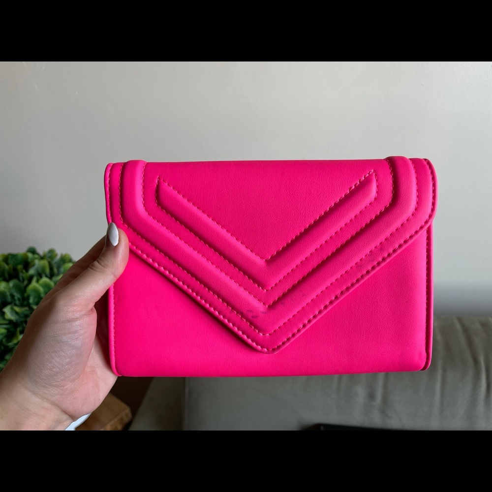 ALDO NEON PINK - Gold Chain